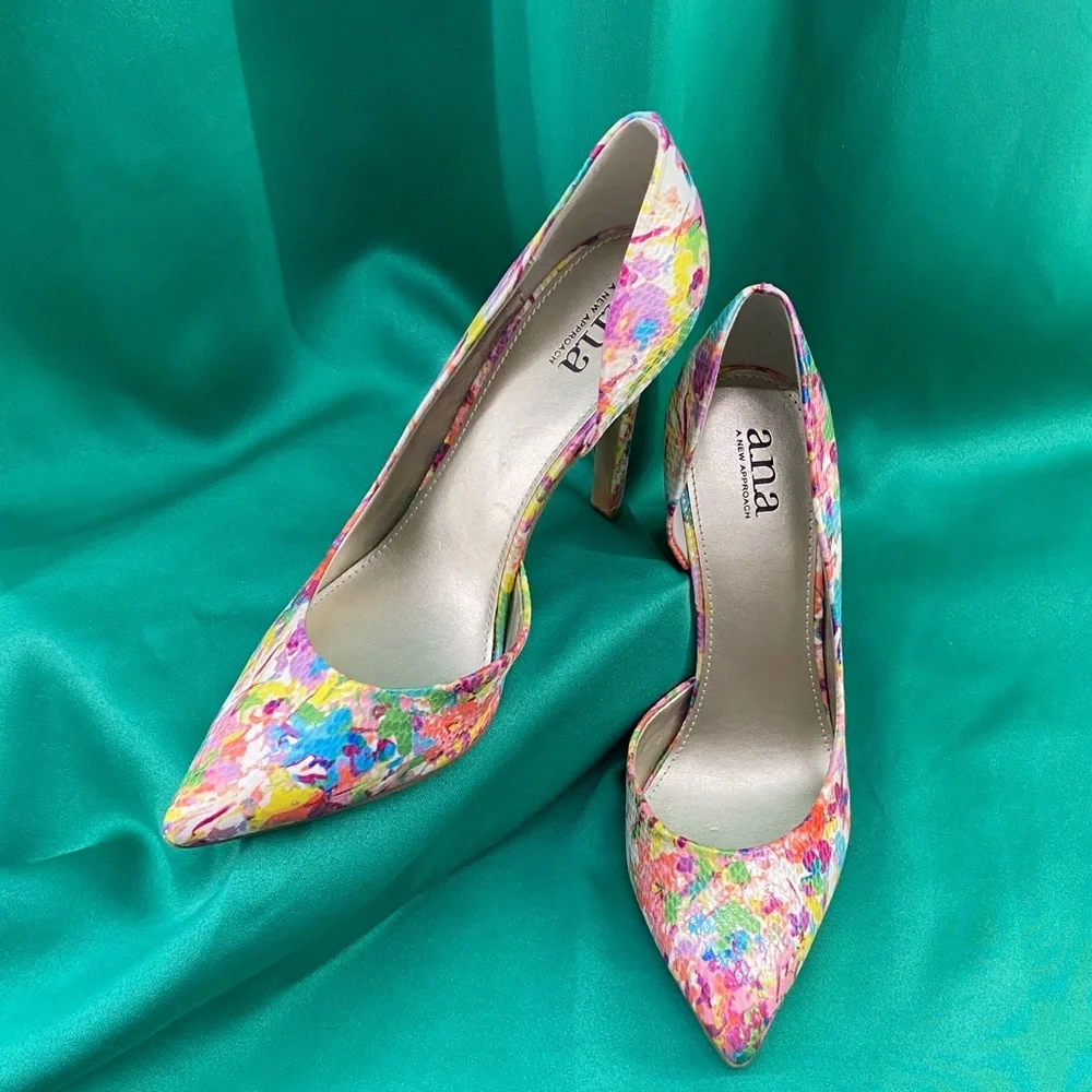 a.n.a Multi-color Floral w/Snakeskin Texture Pointed-Toe 4” Heels—Size 9M